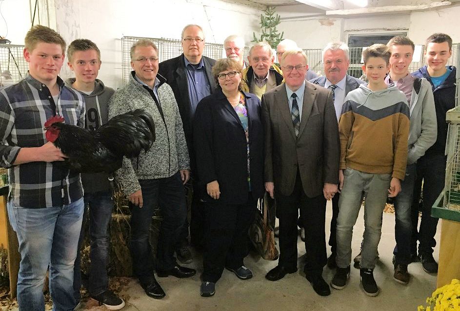 Reinhold Sendker MdB besuchte gemeinsam mit Astrid Birkhahn MdL die Ausstellung der Rassegeflgelzchter in Ostenfelde.
