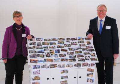 Trafen sich am Rande der Festveranstaltung zum Gesprch: Reinhold Sendker und Lisa Heese - Trafen sich am Rande der Festveranstaltung zum Gespräch: Reinhold Sendker und Lisa Heese