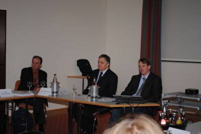 Prof. Dr. Christoph Winter von der Fachhochschule Mnster und Benedikt Sprenker, Verein Regionaler Brennereien.