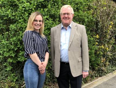 Trafen sich im Wahlkreisbro des Bundestagsabgeordneten in Freckenhorst: Nenja Heitmann und Reinhold Sendker MdB - Trafen sich im Wahlkreisbüro des Bundestagsabgeordneten in Freckenhorst: Nenja Heitmann und Reinhold Sendker MdB