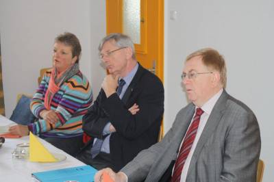 Reinhold Sendker MdB und der Arbeits- und Sozialpolitische Sprecher der CDU/CSU Bundestagsfraktion Karl Schiewerling MdB zu Gast bei ProArbeit in Oelde.