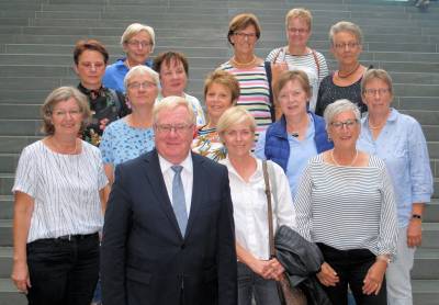 Die Katholische Frauengemeinschaft (KFD) St. Stephanus aus Beckum mit Reinhold Sendker in Berlin - Die Katholische Frauengemeinschaft (KFD) St. Stephanus aus Beckum mit Reinhold Sendker in Berlin