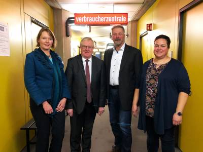 Bild v.L.: Judith Spittler, Reinhold Sendker MdB, Joachim Rlfing, Daniela Kreikmann - Bild v.L.: Judith Spittler, Reinhold Sendker MdB, Joachim Rölfing, Daniela Kreikmann