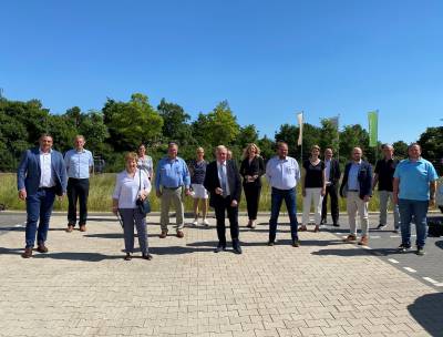 (v.l.n.r.) Reinhold Sendker MdB mit den BrgermeisterInnen aus Ahlen, Beckum, Oelde, Sendenhorst und Ostbevern und den Vertretern des Landesverbandes der Kleingrtner Westfalen-Lippe und des Bezirksverbandes Kreis Warendorf der Kleingrtner e.V. - (v.l.n.r.) Reinhold Sendker MdB mit den BürgermeisterInnen aus Ahlen, Beckum, Oelde, Sendenhorst und Ostbevern und den Vertretern des Landesverbandes der Kleingärtner Westfalen-Lippe und des Bezirksverbandes Kreis Warendorf der Kleingärtner e.V.