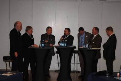(v.l.)Bernhard Schemmer MdL, Reinhold Sendker MdB, Dirk Griepenburg (Landesbetrieb Straenbau NRW), Michael Geuckler (ZVM), Michael Heinz (WSV West), Dr. Eberhard Christ (WVG), Prof. Gerd Stwer (FMO)