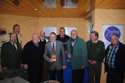 Reinhold Sendker beim Fernfahrerstammtisch in der Raststtte Mnsterland Ost.
