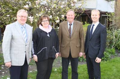 v.l.: Reinhold Sendker MdB, Astrid Birkhahn MdL, der Vorsitzende der Kreisjgerschaft Heinz Heselmann und CDU-Landtagskandidat Henning Rehbaum - v.l.: Reinhold Sendker MdB, Astrid Birkhahn MdL, der Vorsitzende der Kreisjägerschaft Heinz Heselmann und CDU-Landtagskandidat Henning Rehbaum