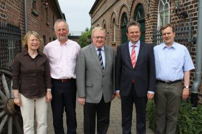 v.l. Bettina Berendes, Antonius Wolters, Reinhold Sendker MdB, Dr. Jens Kreuter, Herbert Kraft - v.l. Bettina Berendes, Antonius Wolters, Reinhold Sendker MdB, Dr. Jens Kreuter, Herbert Kraft