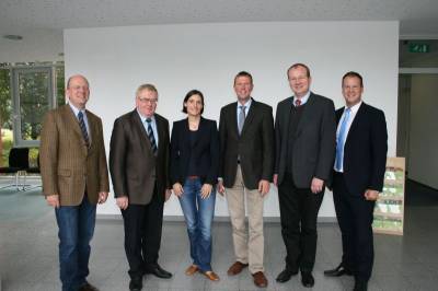 v.l. Karl Werring, Reinhold Sendker MdB, Sibylle Gausing, Hermann-Josef Schulze-Zumloh, Dr. Matthias Quas und Marcel Opperbeck - v.l. Karl Werring, Reinhold Sendker MdB, Sibylle Gausing, Hermann-Josef Schulze-Zumloh, Dr. Matthias Quas und Marcel Opperbeck