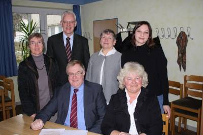 v.l. Lisa Heese, Reinhold Sendker, Martin Mtherich, Martina Wiesrecker, Resi Gerwing und Tessa Rentrup-Wintergalen - v.l. Lisa Heese, Reinhold Sendker, Martin Mütherich, Martina Wiesrecker, Resi Gerwing und Tessa Rentrup-Wintergalen