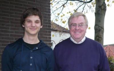 Nils Senkbeil und Reinhold Sendker MdB vor dem Wahlkreisbro in Freckenhorst - Nils Senkbeil und Reinhold Sendker MdB vor dem Wahlkreisbüro in Freckenhorst