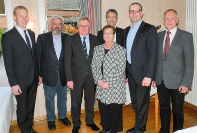 (v.l.) Henning Rehbaum MdL, Dr. Axel Dryden, Reinhold Sendker MdB, Hilde Doliganski, Martin Litsch, Jens Spahn MdB und Dr. Rolf Thelen. - (v.l.) Henning Rehbaum MdL, Dr. Axel Dryden, Reinhold Sendker MdB, Hilde Doliganski, Martin Litsch, Jens Spahn MdB und Dr. Rolf Thelen.