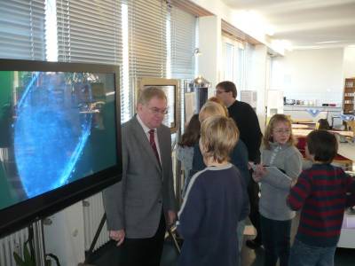 Reinhold Sendker MdB besucht die Expedition Materia.