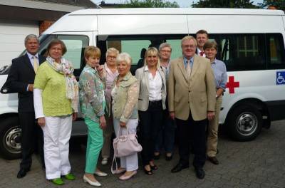 Reinhold Sendker mit den Vertreterinnen der FU zu Gast bei DRK in Neubeckum. - Reinhold Sendker mit den Vertreterinnen der FU zu Gast bei DRK in Neubeckum.