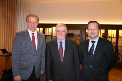 (v.l.) Brgermeister Strothmann, Reinhold Sendker MdB und Christoph Pundt. - (v.l.) Bürgermeister Strothmann, Reinhold Sendker MdB und Christoph Pundt.