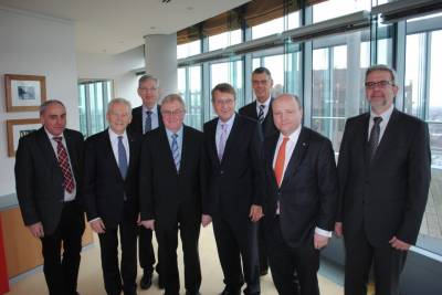 (v.l.) Burkhard Bastisch; Dr. Rdiger Grube, Karl Schiewerling MdB, Reinhold Sendker MdB, Ronald Pofalla, Karl-Friedrich Schulte-Uebbing, Dr. Benedikt Hffer, Dr. Hermann Palik. - (v.l.) Burkhard Bastisch; Dr. Rüdiger Grube, Karl Schiewerling MdB, Reinhold Sendker MdB, Ronald Pofalla, Karl-Friedrich Schulte-Uebbing, Dr. Benedikt Hüffer, Dr. Hermann Paßlik.