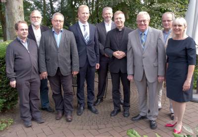 Der Geschäftsführende CDU Kreisvorstand mit Vertretern der Katholischen Kirche - Der Geschäftsführende CDU Kreisvorstand mit Vertretern der Katholischen Kirche