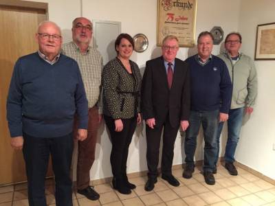 (v.l.) Norbert Klunkelvoth, Peter Vogt, Jessica Zaremba, Reinhold Sendker MdB, Rolf Rosendahl, Gregor Schweins. - (v.l.) Norbert Klunkelvoth, Peter Vogt, Jessica Zaremba, Reinhold Sendker MdB, Rolf Rosendahl, Gregor Schweins.