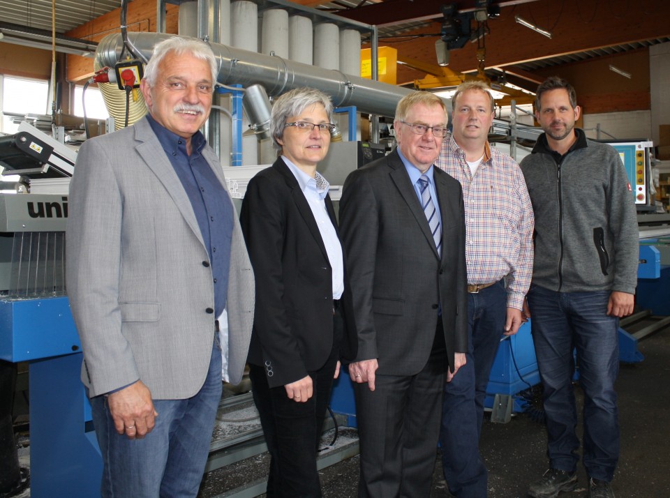 (v.l.) Joachim Rabe, Susanne Block, Reinhold Sendker, Jost Rttger und Harald Schwick (Fa. Lodenkemper GmbH)