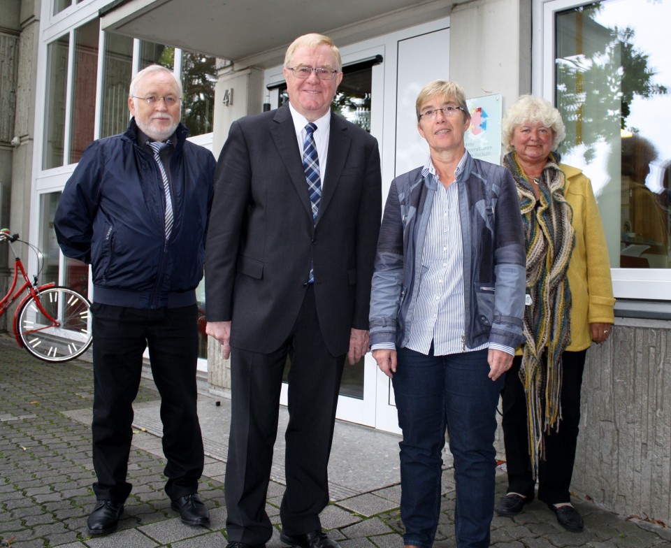 (v.l.) Rudolf Goriss, Reinhold Sendker MdB, Lisa Heese und Theresia Gerwing