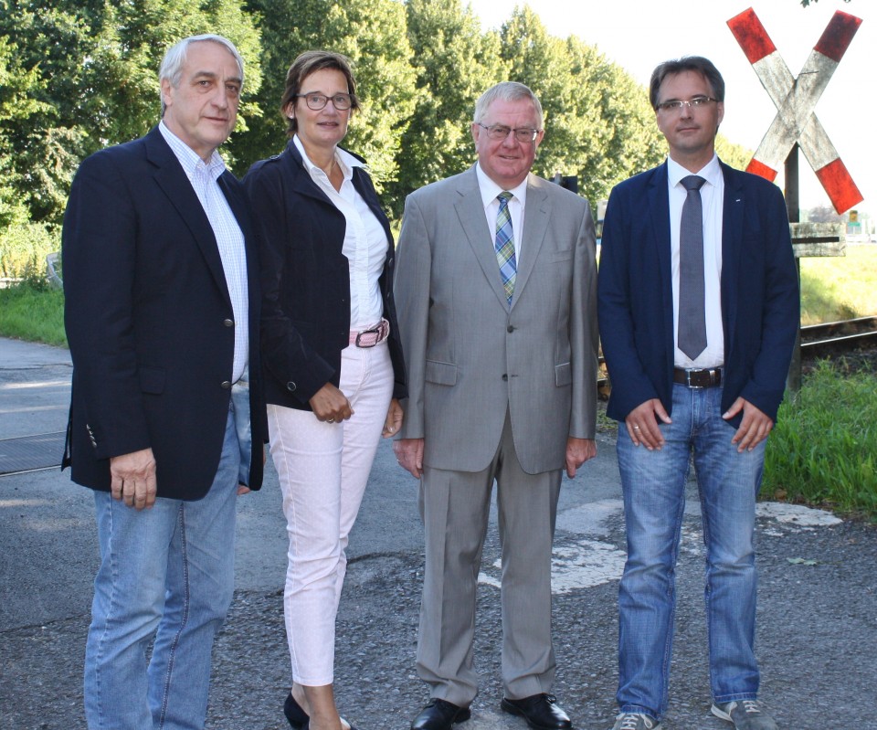 v.l.: Josef Rickfelder (Kreisvorsitzender CDU-Mnster), Sybille Benning MdB, Reinhold Sendker MdB und Manfred Wenzel (CDU-Ratsherr und Ortsunionsvorsitzender Handorf)