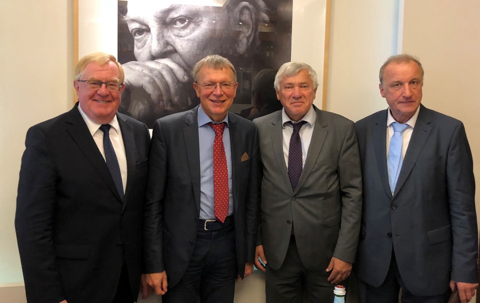 (v.l.) Reinhold Sendker MdB, Alois Karl MdB, Prof. Dr. Kestutis Masiulis und Eckhard Gnodtke MdB