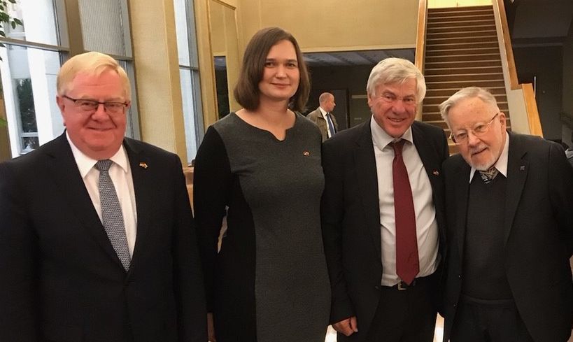 v.l.: Reinhold Sendker MdB, Claudia Mller MdB, Alois Karl MdB und Vytautas Landsbergis