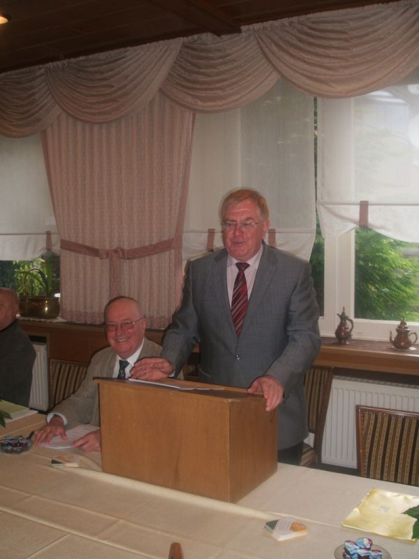 Reinhold Sendker MdB und der stellv. Vorsitzende der Senioren Union Warendorf Hermann Tanger