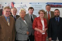 Foto (von links): Reinhold Sendker MdL (Westkirchen), Josef Wilp MdL (Rheine), Hannelore Brning MdL (Neuenkirchen), Wilfried Grunendahl MdL (Tecklenburg), Marie-Theres Kastner MdL (Mnster), Prof. Dr. Thomas Sternberg MdL (Mnster), Michael Geuckler (Ges