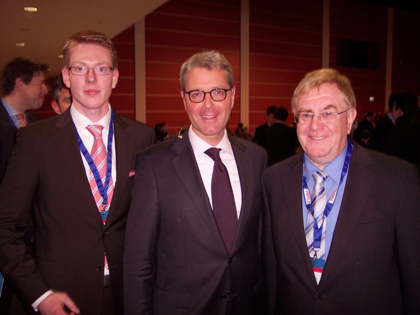 v.l.: Tobias Hagemeyer, Bundesumweltminister Norbert Röttgen und Reinhold Sendker MdB