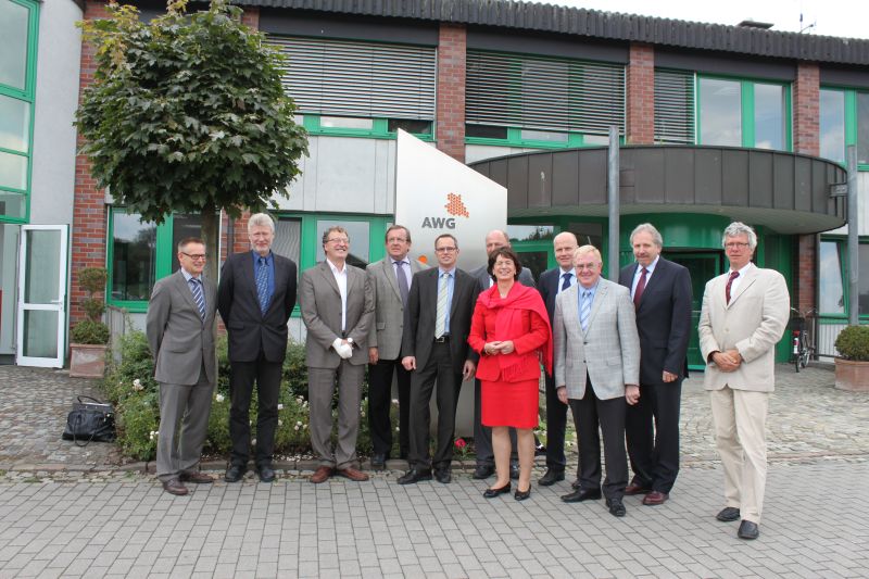 (von links nach rechts): Dr. Norbert Bruhn-Lobin, Dr. Ketel Ketelsen, Burkart Schulte, Hubert Ringe, Christian Niehaves, Andreas Nieweler, Marie-Luise Dtt (MdB), Ralph Brinkhaus (MdB), Reinhold Sendker (MdB), Thomas Grundmann, Patrick Hasenkamp.