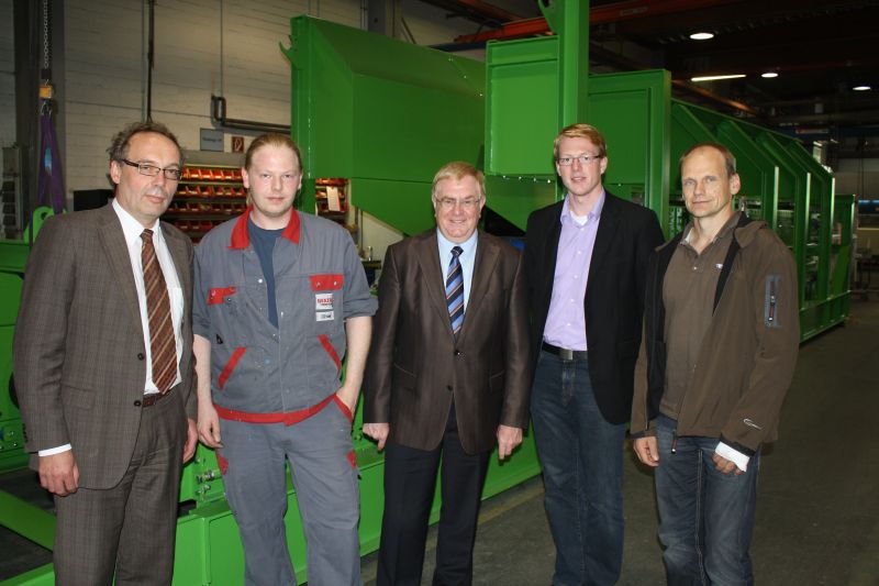 Reinhold Sendker (m.) stattete der Firma Westeria einen Besuch ab: Geschftsfhrer Bernhard Westbrock(l.), Mitarbeiter Daniel Esser (2.v.l.), Schriftfhrer Tobias Hagemeyer (2.v.r.) und der Vorsitzende der CDU-Ortsunion Bernhard Everwin.