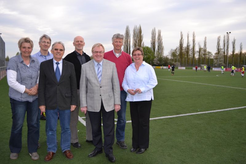 v.l.: Das Prsidium des Kreissportbundes: Anke Schwarte, Lothar Thorwesten, Ferdi Schmal, Wilhelm Spieker, Reinhold Sendker MdB, Christof Kelzenberg und Manuela Schleifenbaum. 