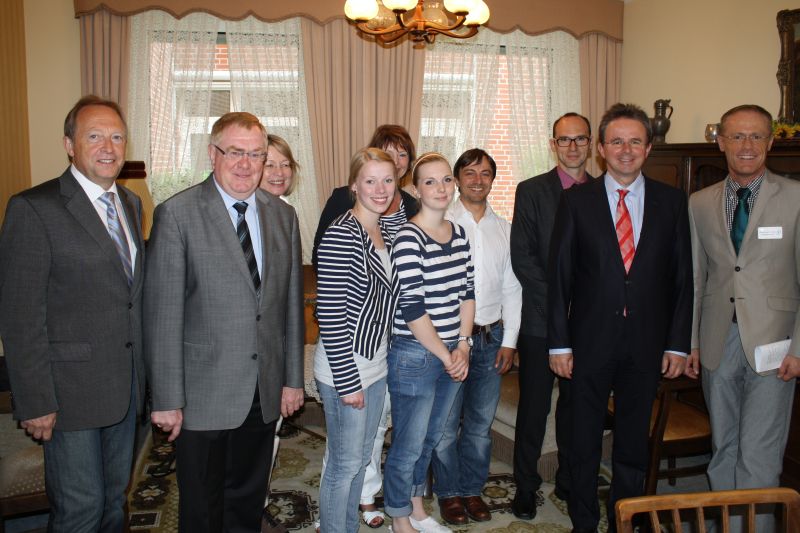 v.l. Volker Hvelmann, Reinhold Sendker MdB, Bettina Berendes, Maria Schrder, Angelika Frank, Indira Steffens, Sven Steinke, Roland Beierl, Dr. Jens Kreuter und Matthias Krake