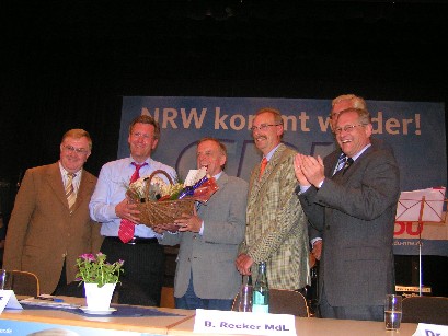 v. l.: R. Sendker MdL, Ministerprsident Chr. Wulff MdL, B. Recker MdL, Ludger Klaverkamp Vors. Stadtverband, Dr. P. Paziorek MdB, Landrat Dr. W. Kirsch