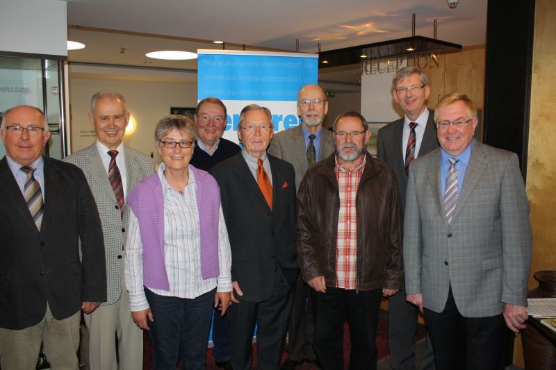 (v.l.) Hermann Leson, Heinrich Wichmann, Margret Schlpker, Franz-Gerd Bisping, Werner Wiewel, Wolfgang Urban, Heinz Quante, Karl Schiewerling MdB und Reinhold Sendker MdB.