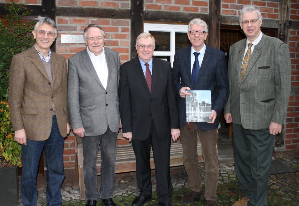 Franz-Ludwig Blmker (SPD u. stv. Landrat), Jochen Walter (Brgermeister Warendorf), Reinhold Sendker MdB, Heinrich Segbers (ehem. Leiter Regionalnetze DB Netz AG), Alwin Wiggering (CDU-Ratsfraktion Warendorf)